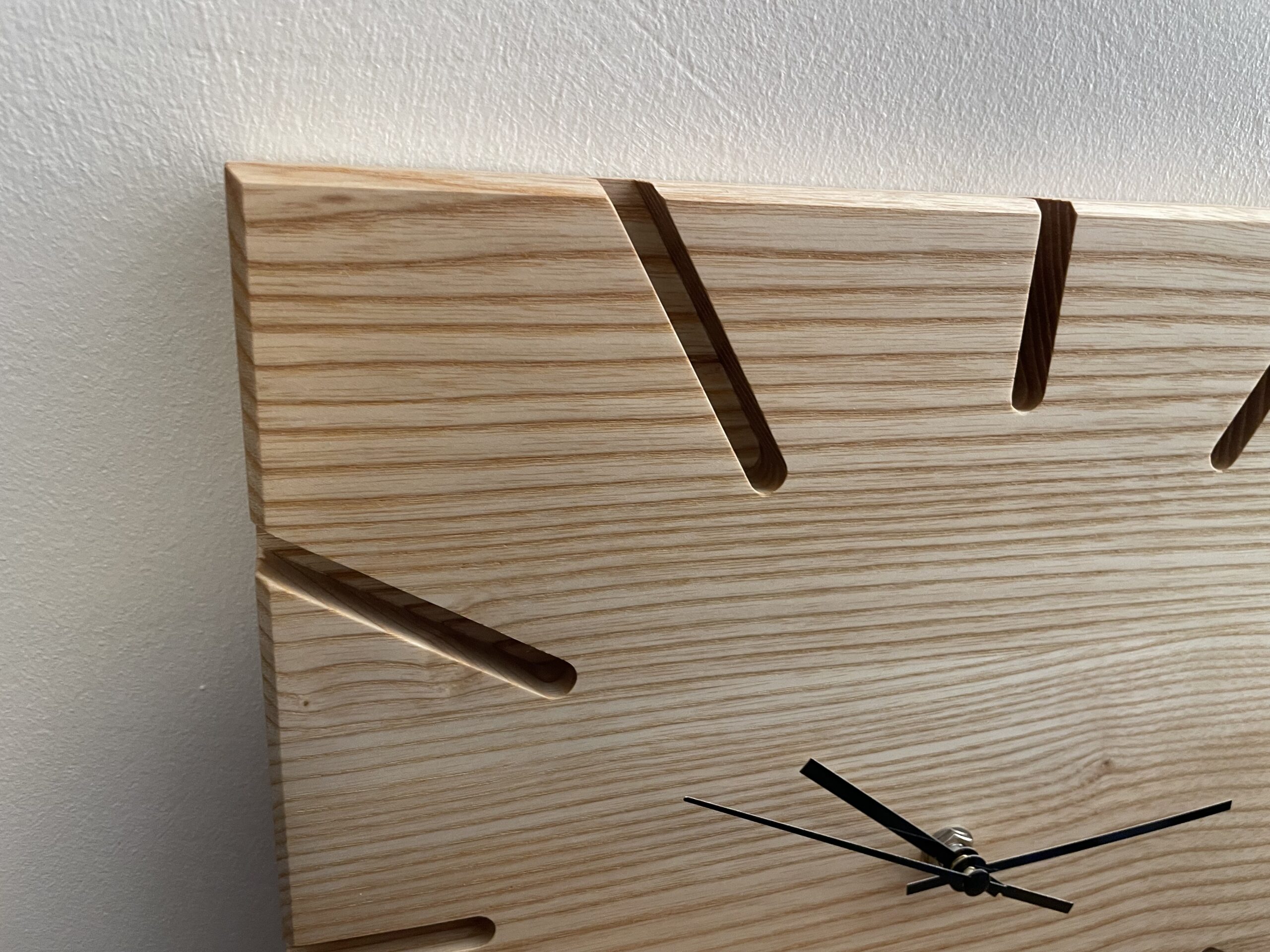 wanduhr buche "balance"