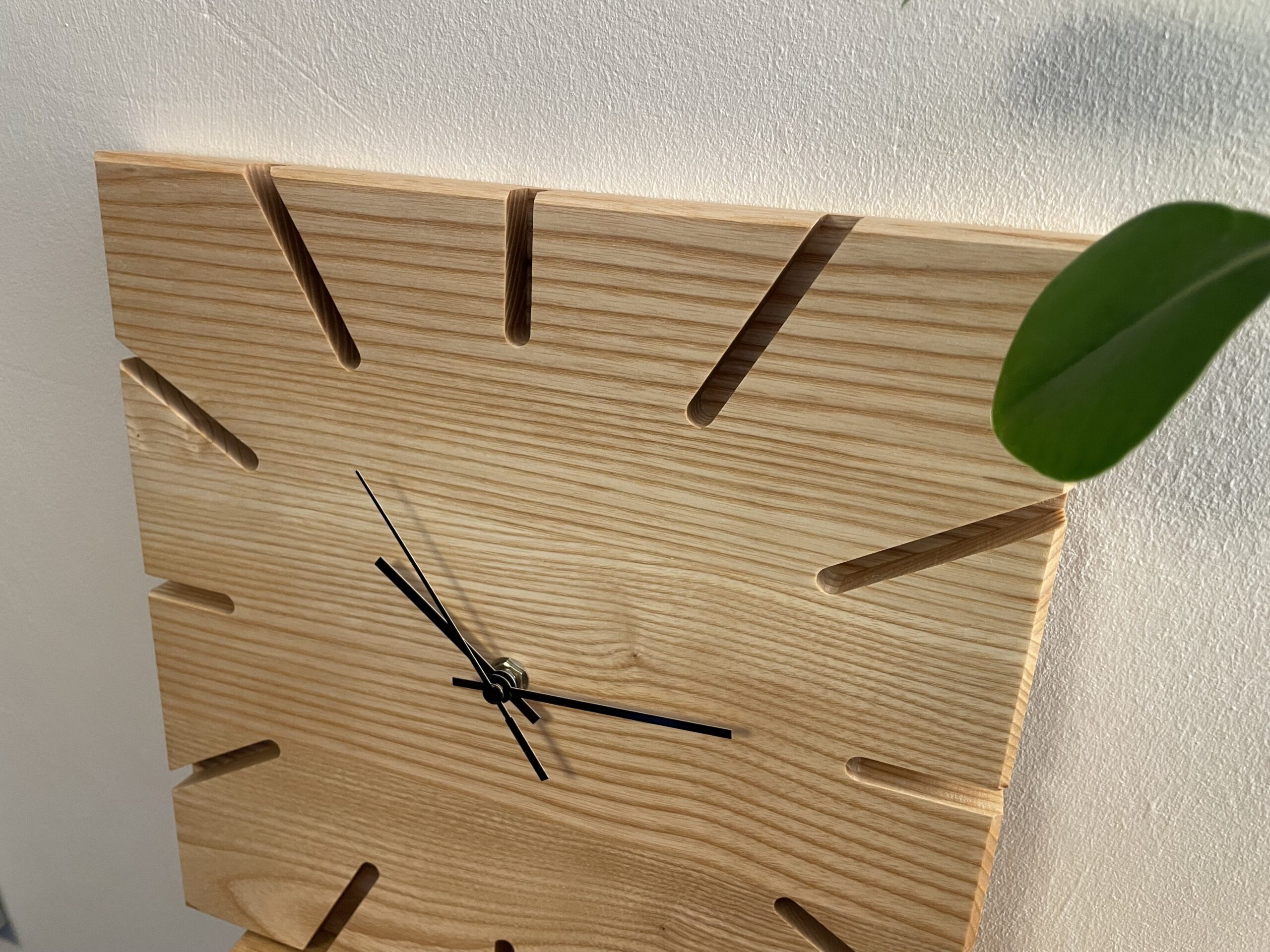 wanduhr buche "balance"
