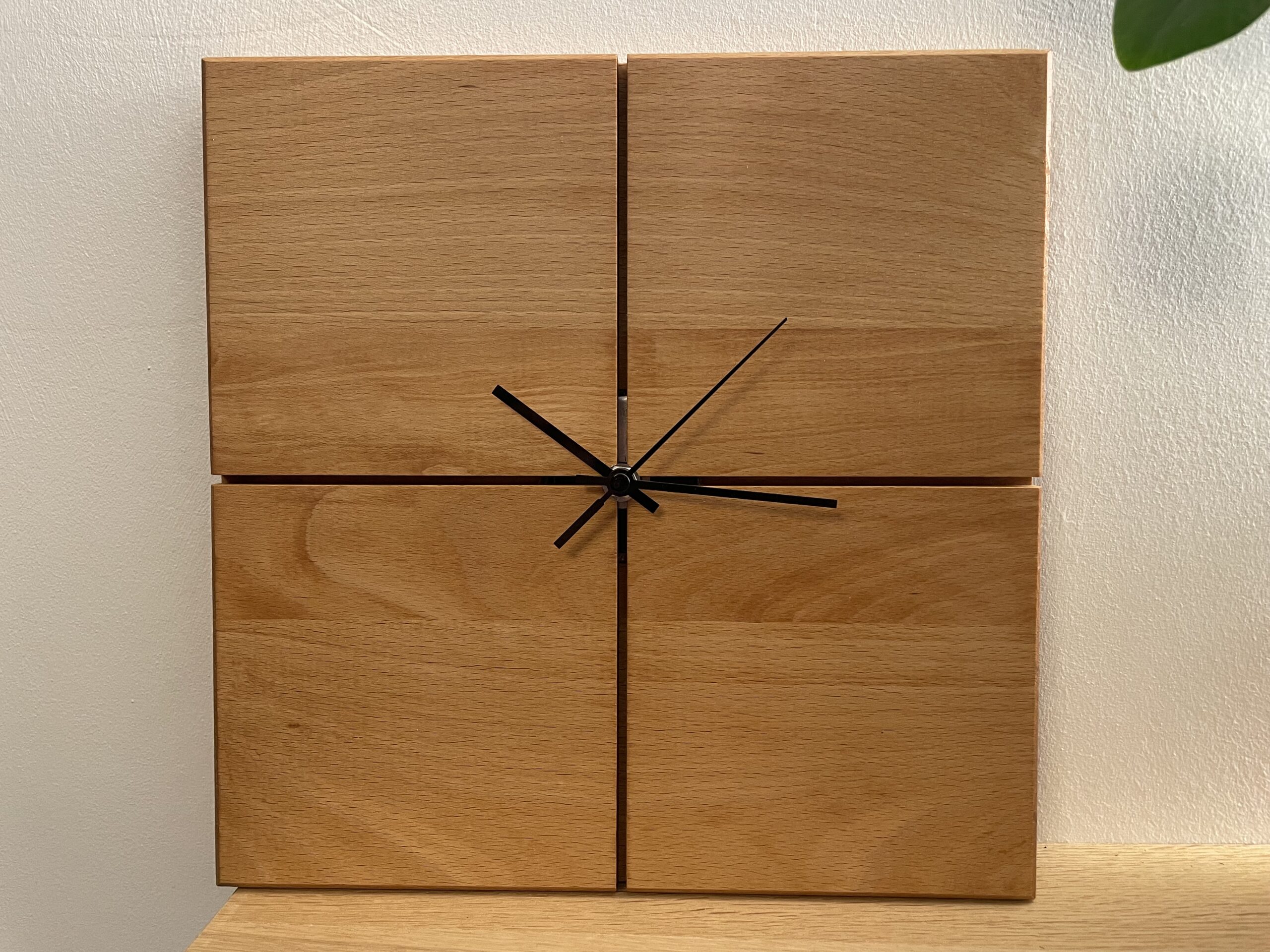 wanduhr buche "grid"