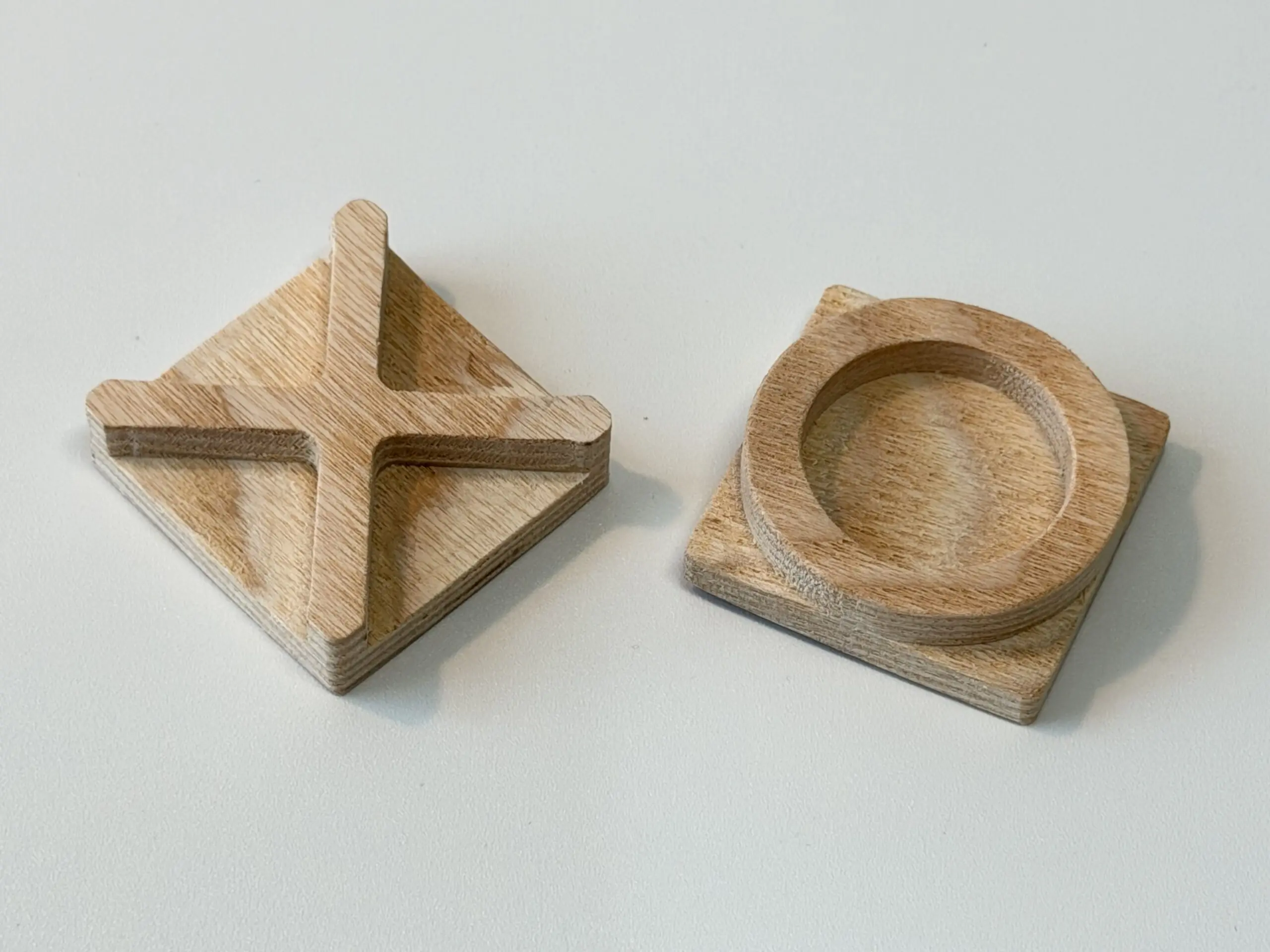 Brettspiel "Drei gewinnt" – Bild 6